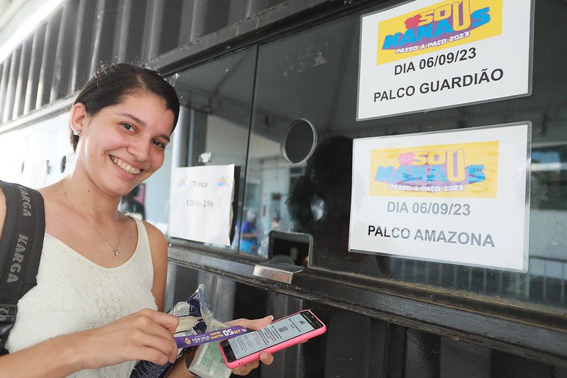 Prefeitura de Manaus inicia a retirada do segundo lote de pulseiras do #SouManaus 2023